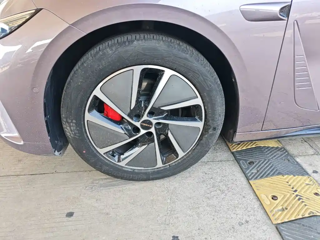Exeed Exlantix ES 2025 2025 Range Extender Max Urban Assist
