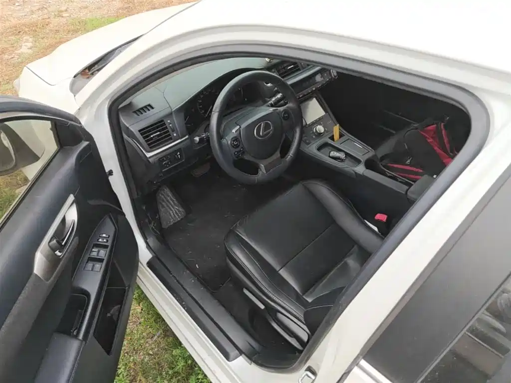 Lexus CT 2015 2014 CT200h Elite Monochrome