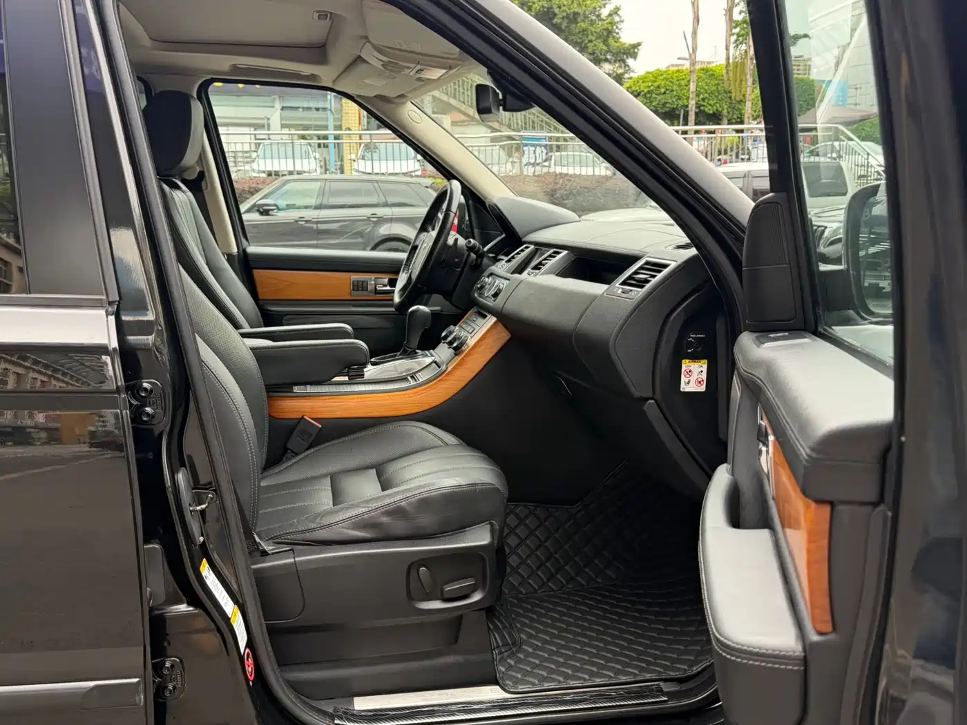 Land Rover Range Rover Sport 2013 3.0 TDV6 Diesel фото 7