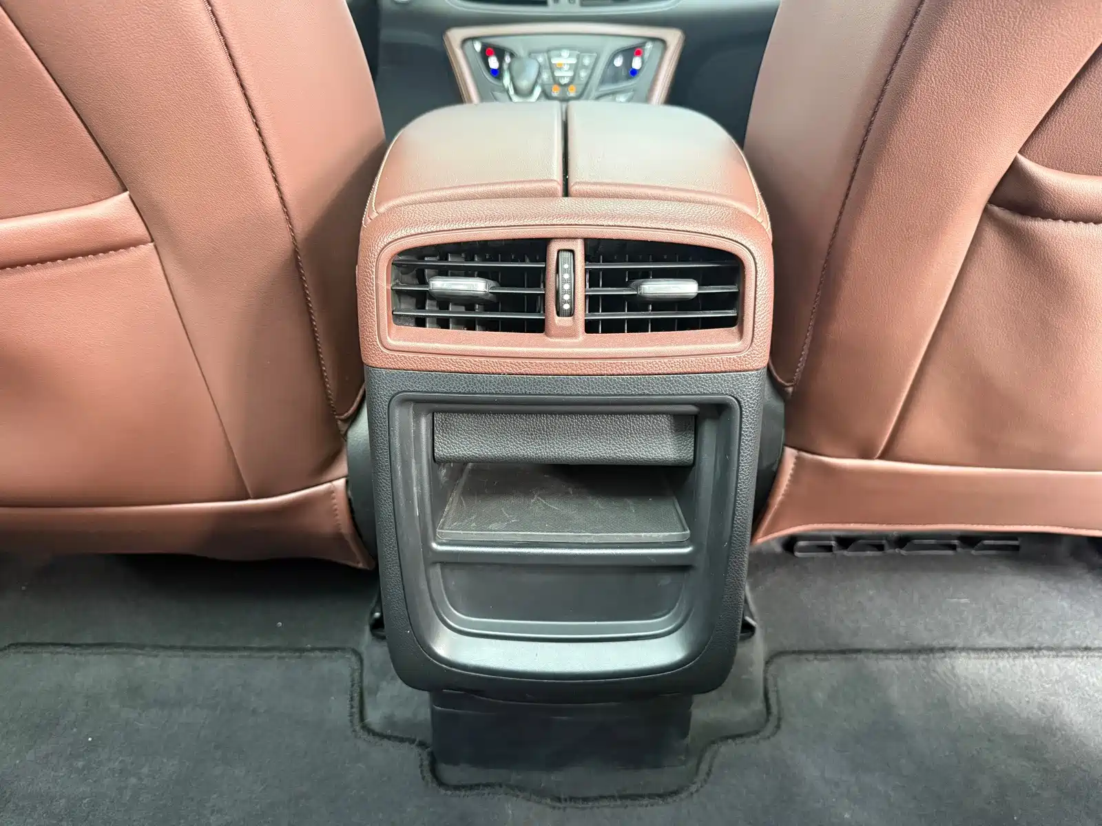 Фото 13 - Buick Envision Plus