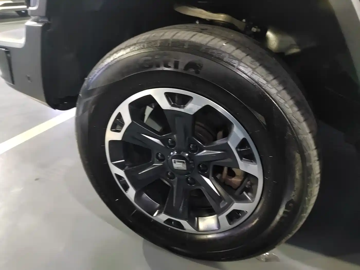 TANK TANK 300 NEW ENERGY