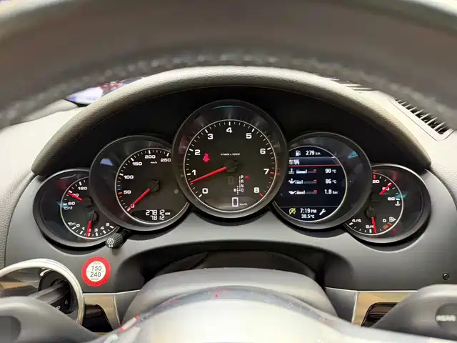 Porsche Cayenne 2016 Cayenne 3.0T — фото 3