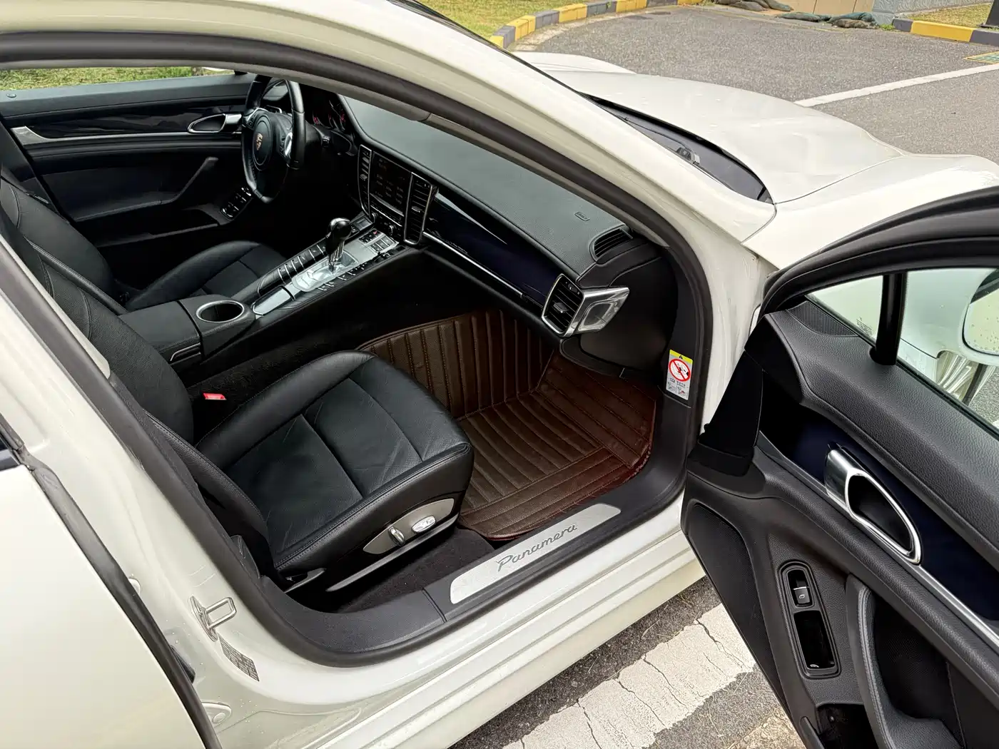 Porsche Panamera 2010 Panamera 3.6L фото 13