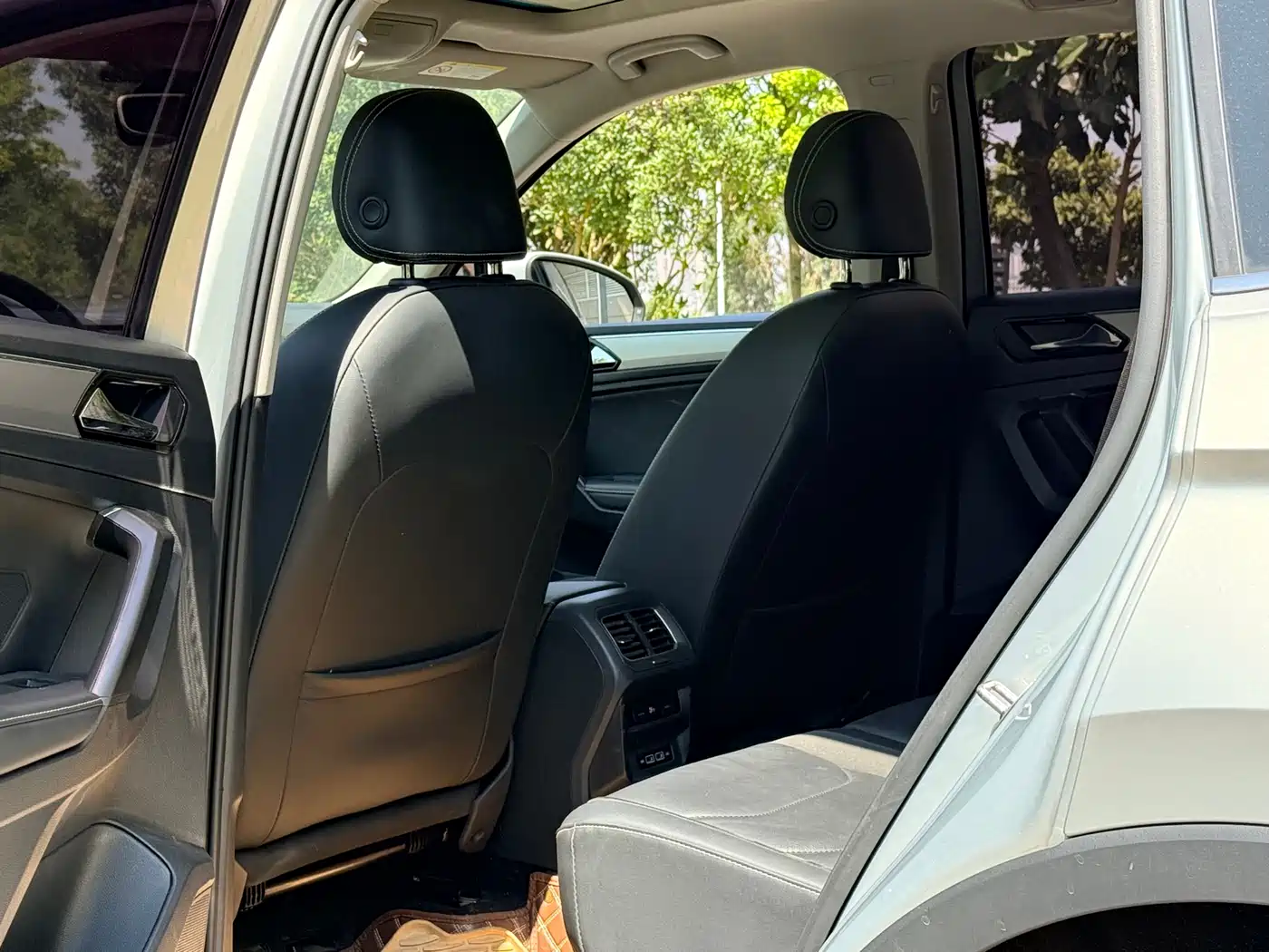Volkswagen Tiguan L 2019 380TSI Auto AWD Smart Luxury Edition China V фото 9