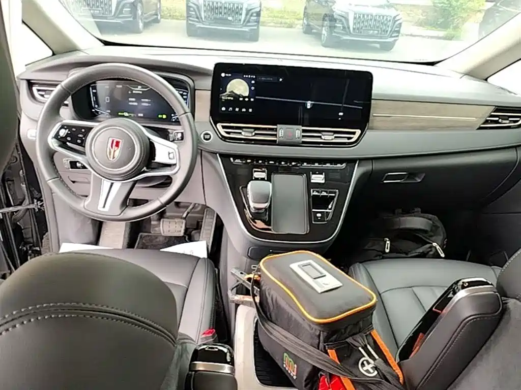Hongqi HQ9 PHEV 2024 Model 2.0T AWD Business Edition фото 10