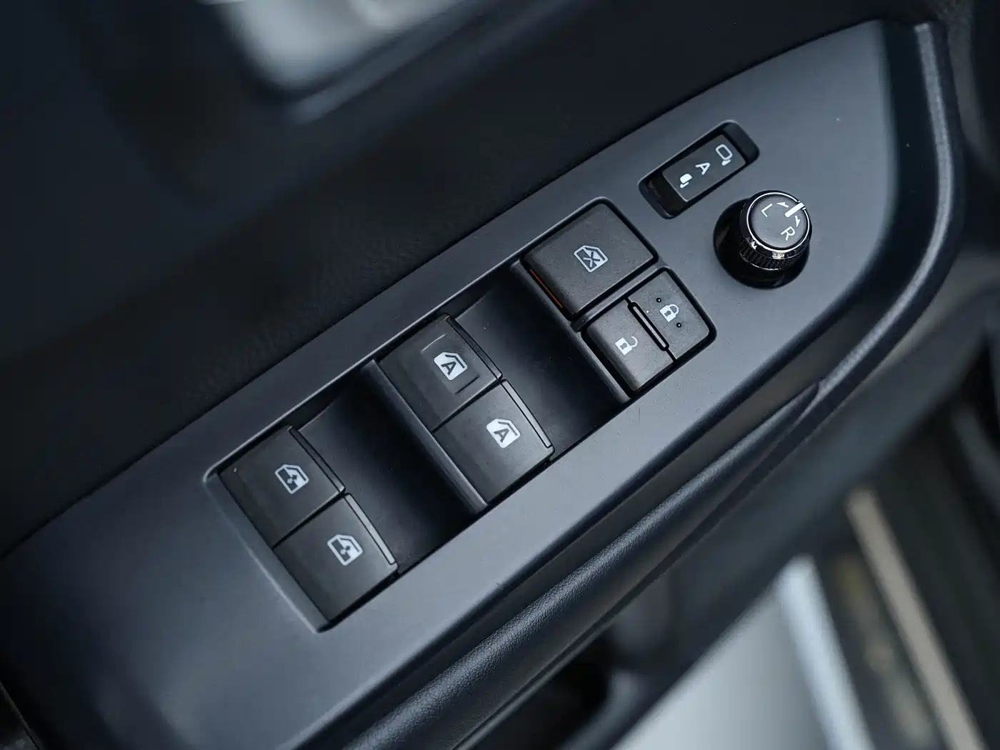 Toyota Highlander 2015 2.0T FWD Luxury Edition 7-seater фото 22