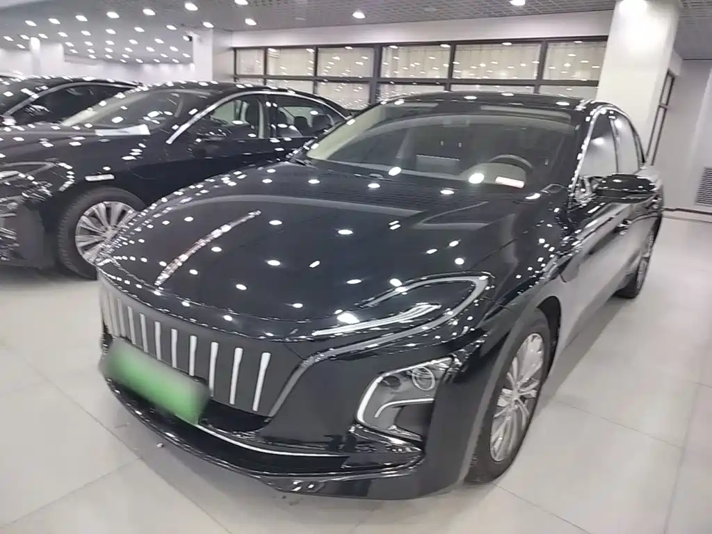 Hongqi E-QM5 2024 — пригон из Китая