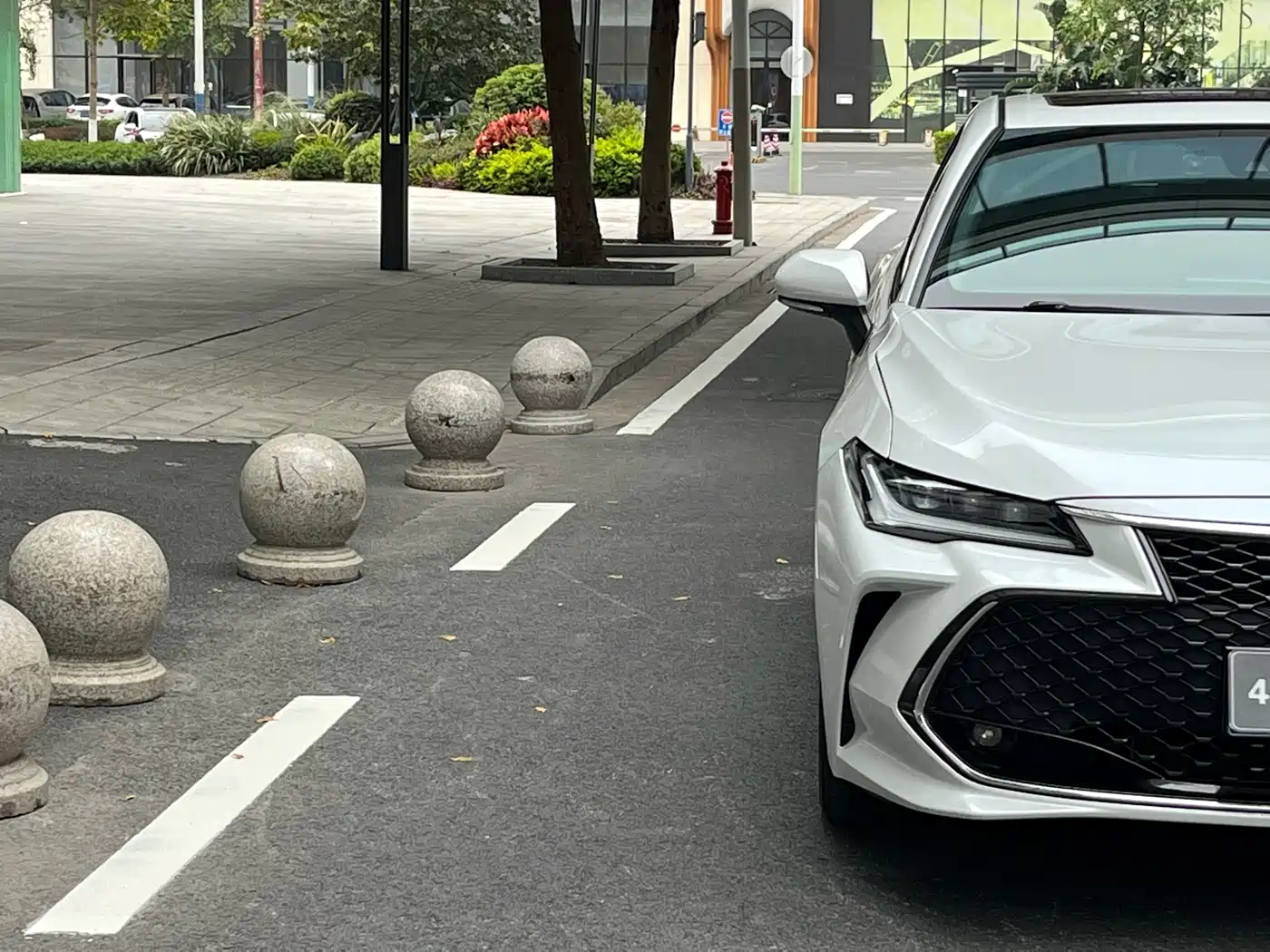 Toyota Avalon 2023 2.5L Luxury Edition фото 7