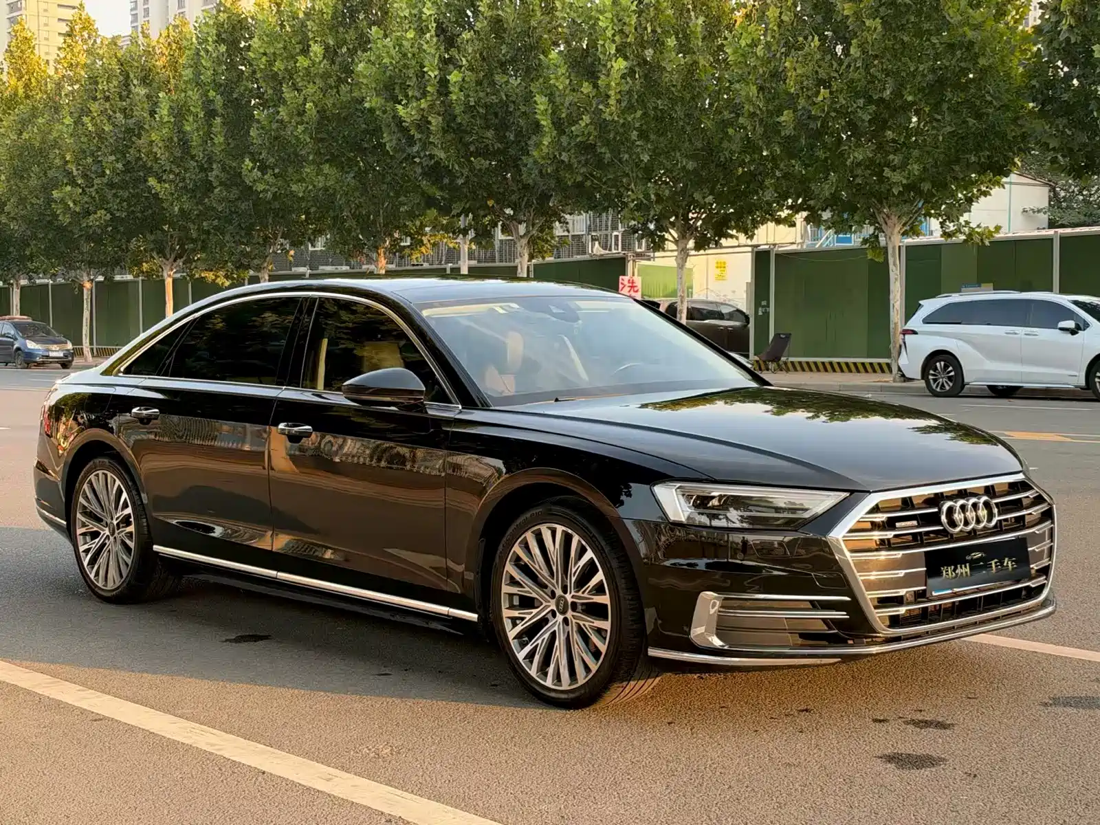 Photo 3 - Audi A8