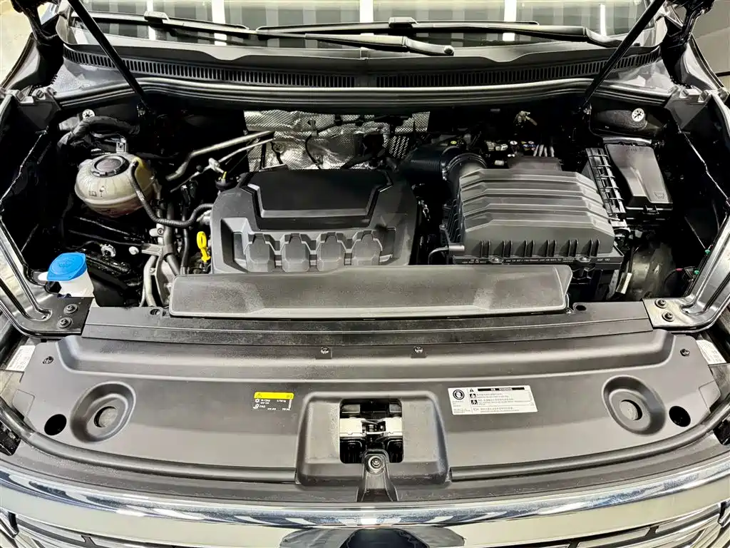 Volkswagen Viloran 2024 380TSI Executive Edition фото 11