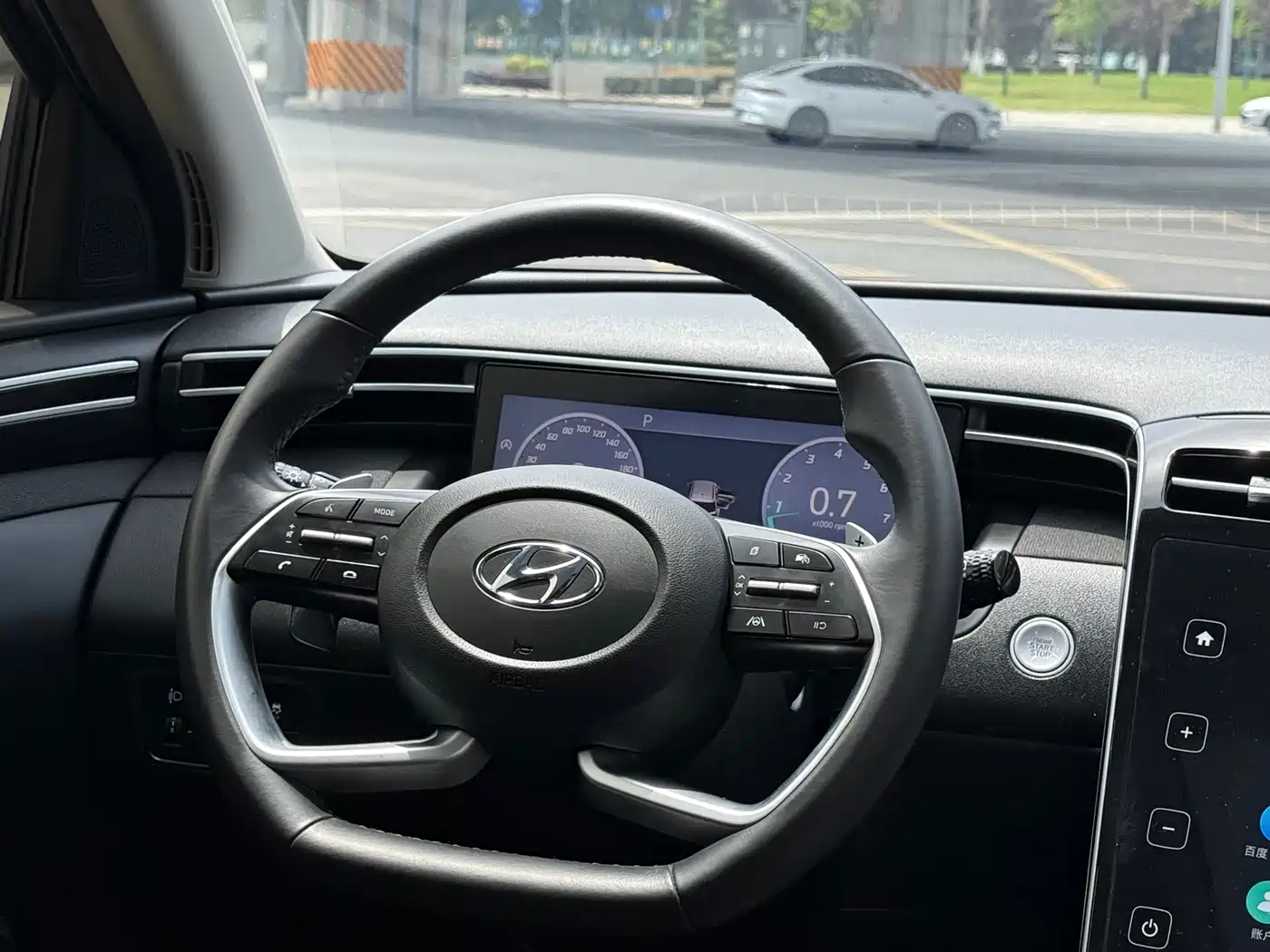 Hyundai Tucson 2023 Tucson L 1.5T Automatic 2WD LUX Premium Edition фото 24