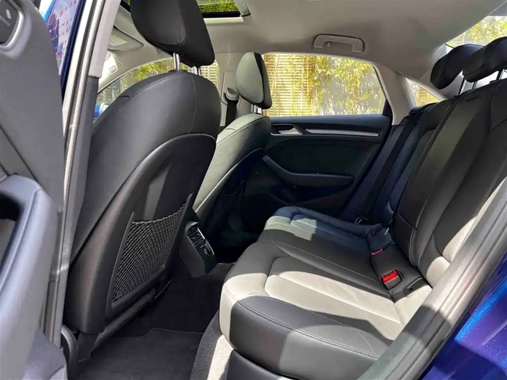 Audi A3 (Import) 2015 Limousine 45 TFSI S line Luxury фото 18