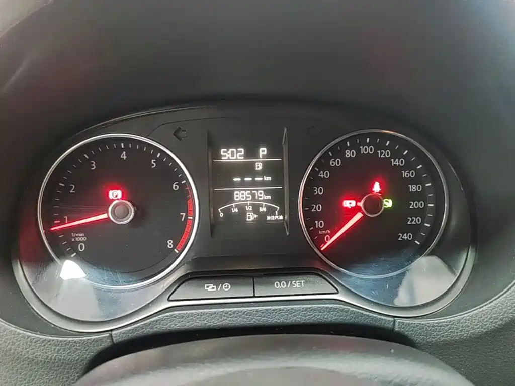 Volkswagen Polo 2016 1.6L Automatic Comfort фото 12