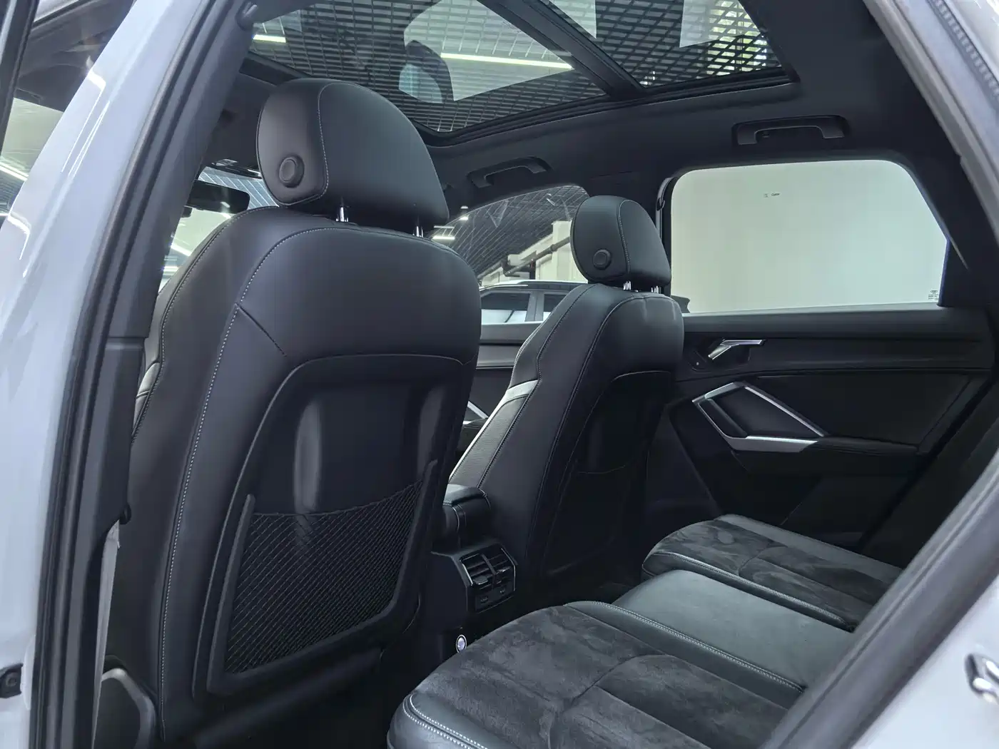 Audi Q3 2022 35 TFSI Fashion Dynamic фото 8