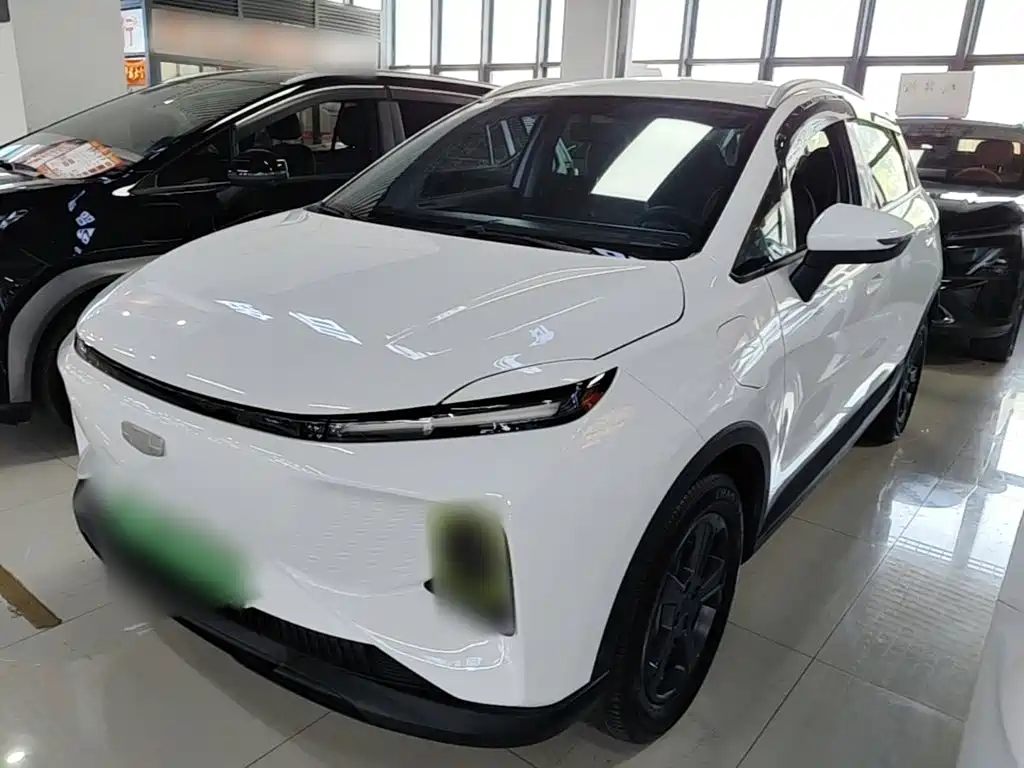 Фото 1 - Geely Geometry E Firefly
