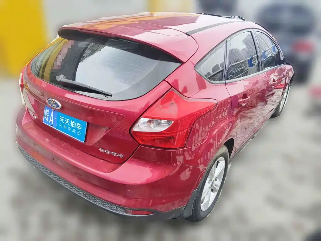 Photo 2 - Ford Focus