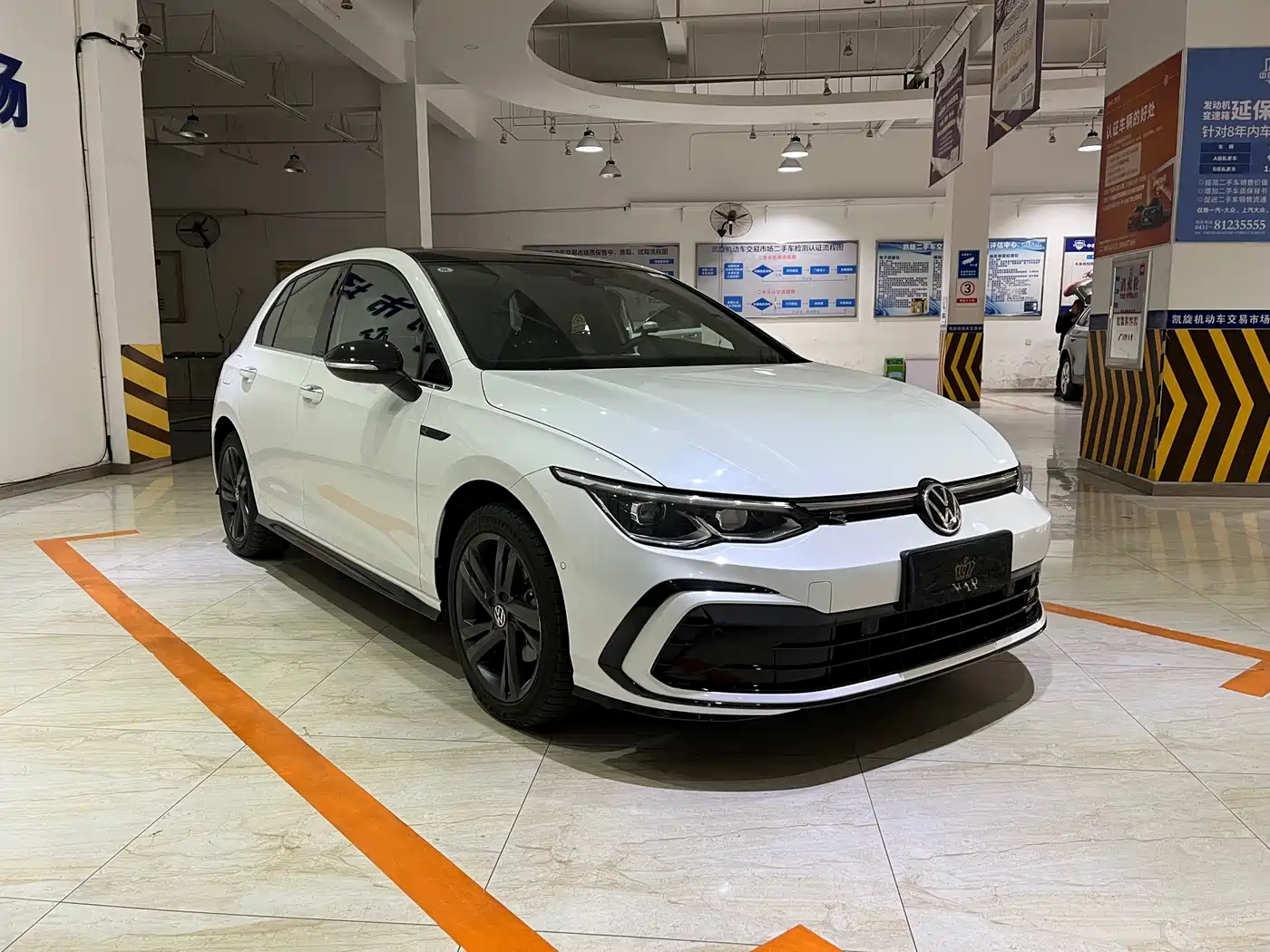 Volkswagen Golf 2021 280TSI DSG R-Line фото 3