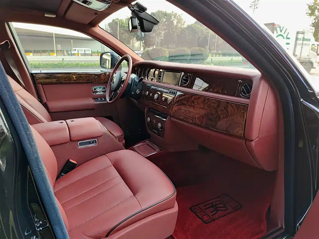 Rolls-Royce Phantom 2014 2013 6.7L Extended Wheelbase (EWB)