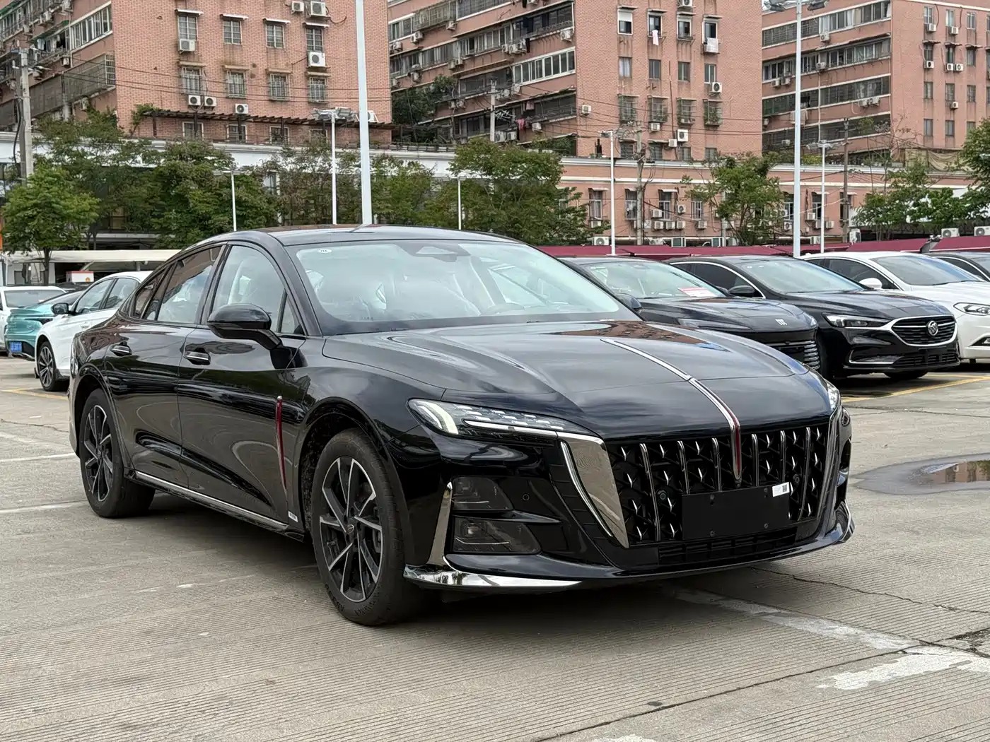 Hongqi H6 2025 Model 2.0T Beauty Edition фото 3