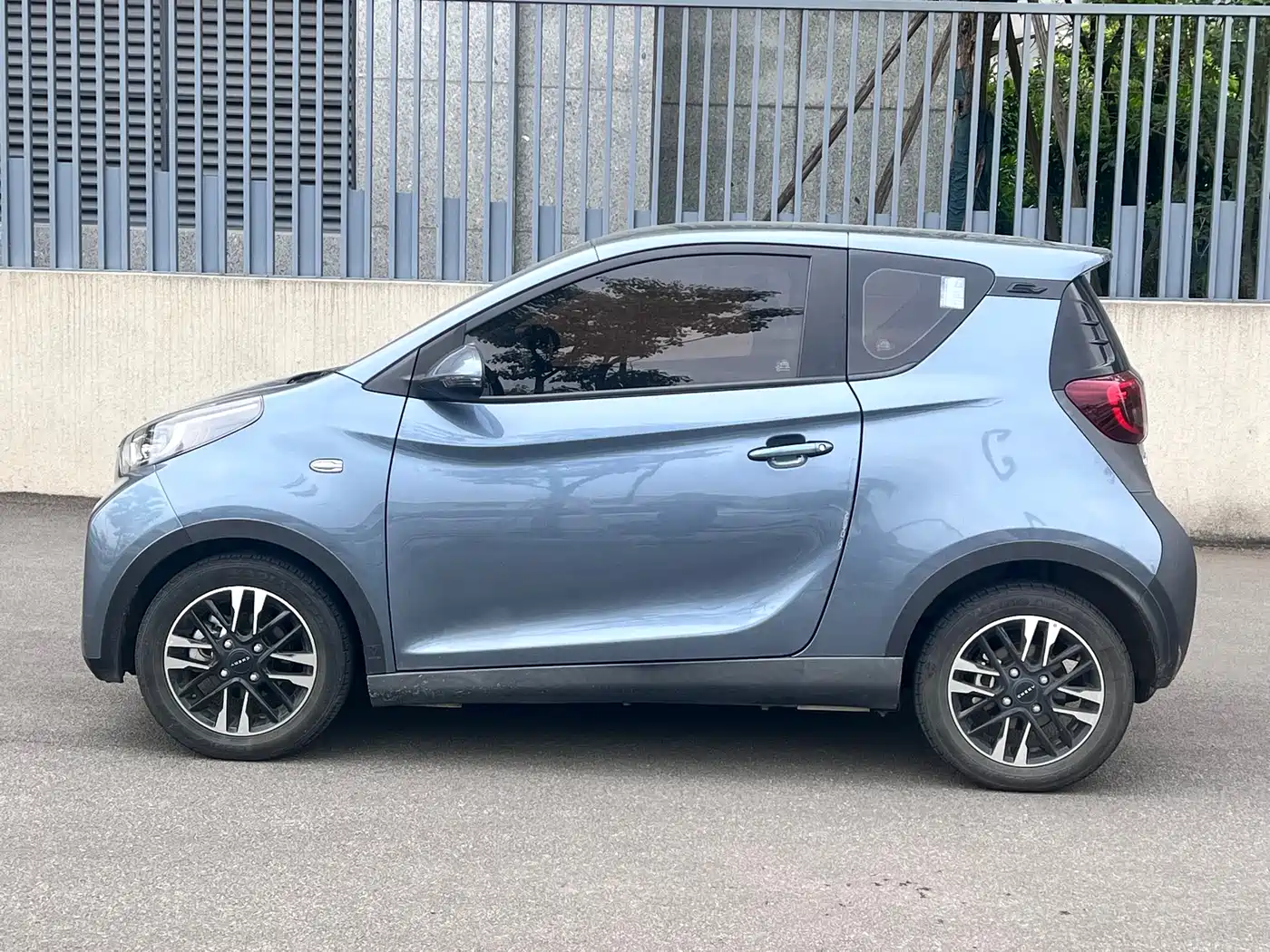  QQ New Energy Little Ant 2022 Sweet Pink Edition Full Sugar Version NCM Lithium 30kW 301km 4