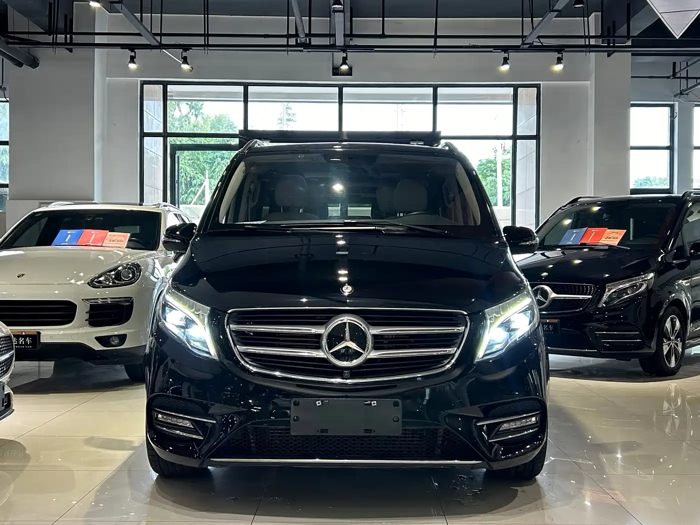 Mercedes-Benz V-Class 2017 2016 V 260 L Premium Long