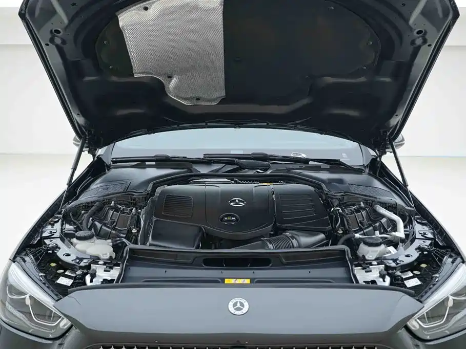 Mercedes-Benz C-Class 2023 Facelift C 260 L Sport Edition фото 7