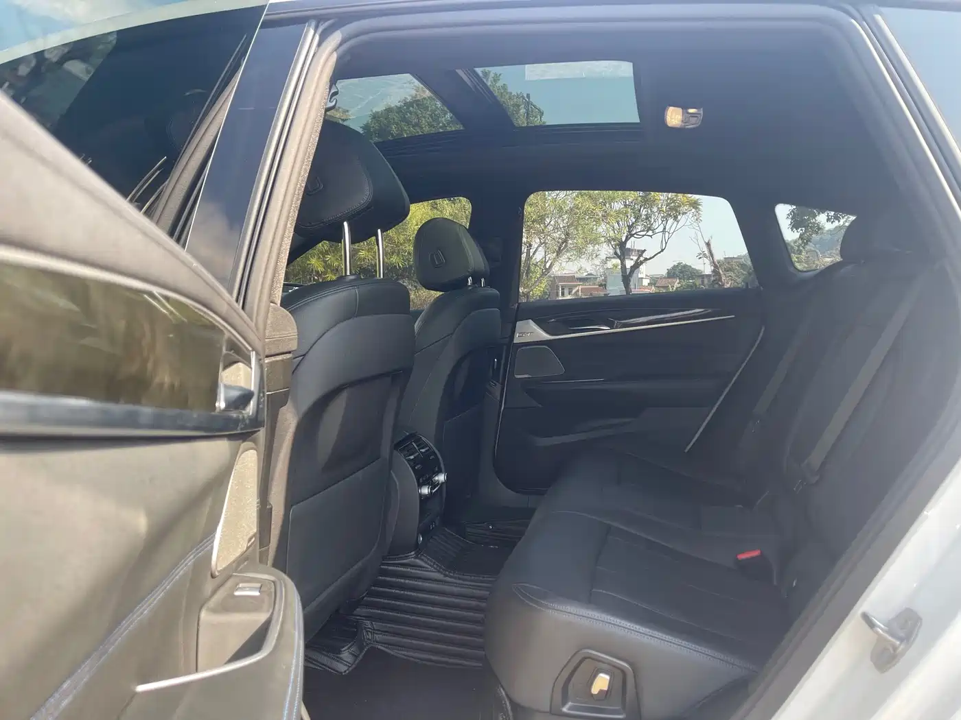 BMW 6 Series GT 2020 630i M Sport Package фото 11