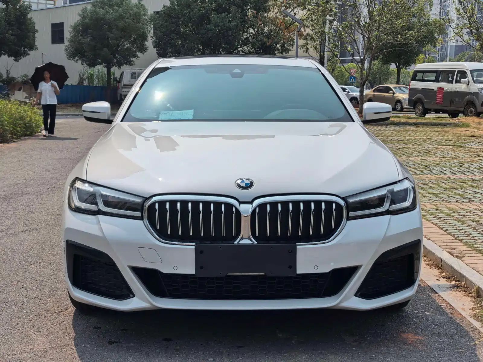 Photo 1 - BMW 5 Series