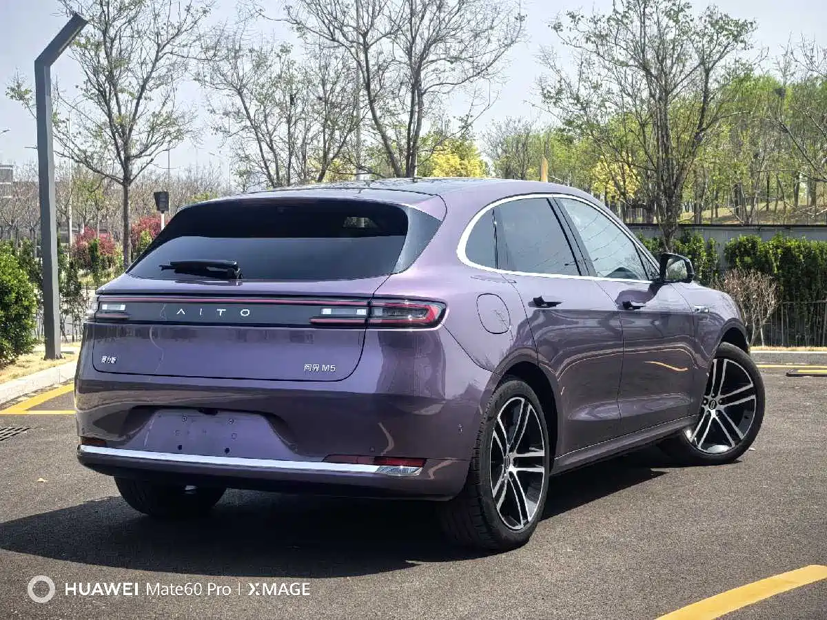 AITO Wenjie AITO M5 2025 Extended Range Ultra AWD фото 7