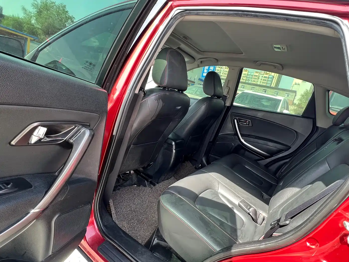 Besturn X80 2015 2015 2.0L Automatic Luxury