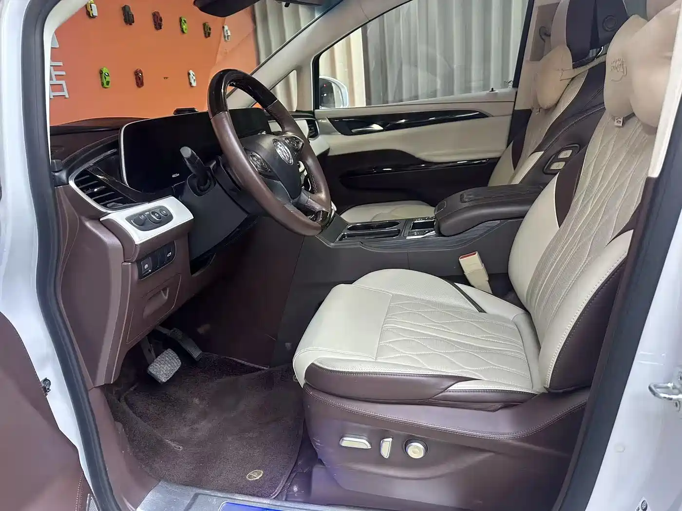Buick GL8 2022 ES Landmark 653T Premium фото 11