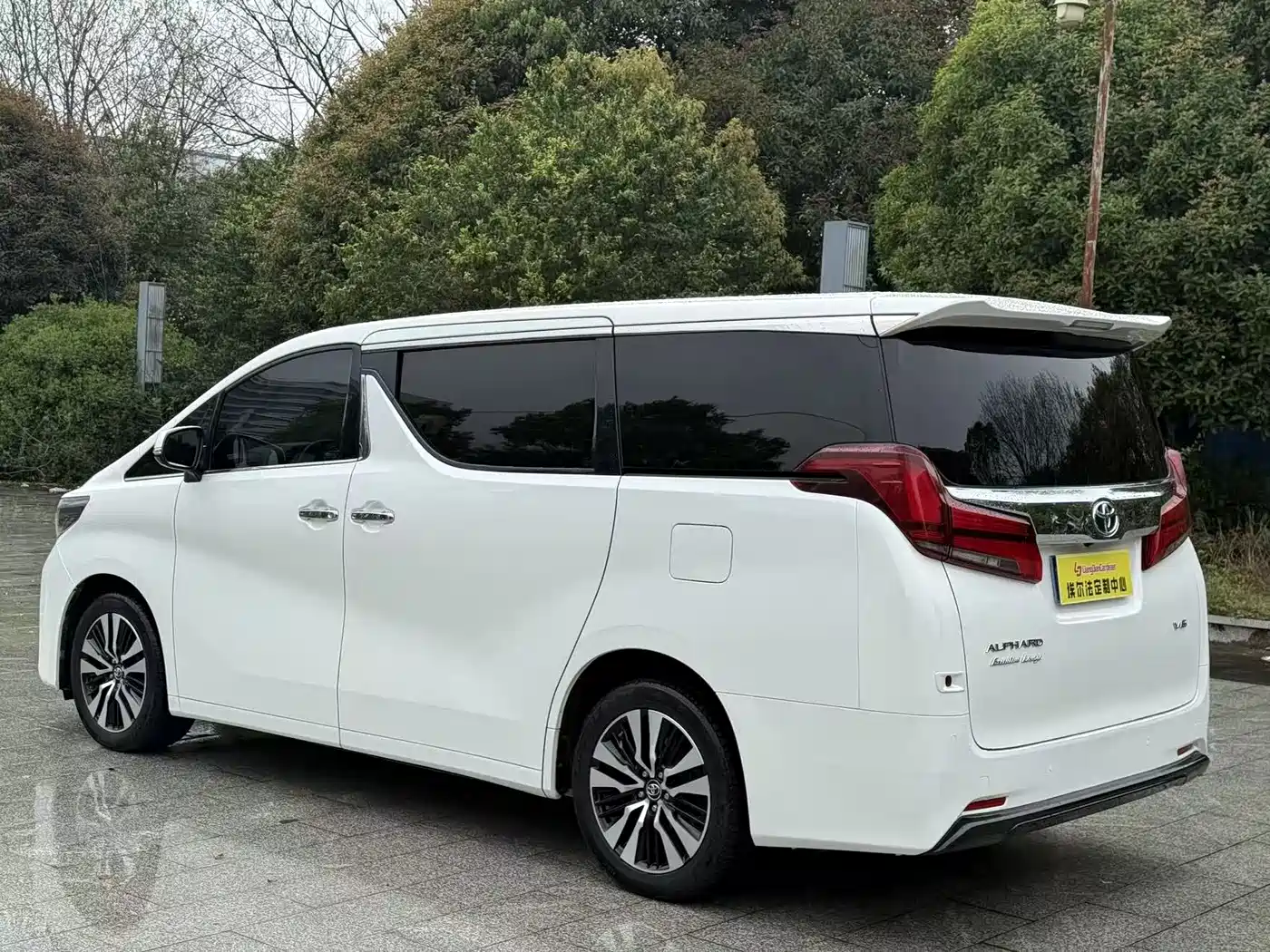 Toyota Alphard 2018 Facelift 3.5L Premium Edition фото 5
