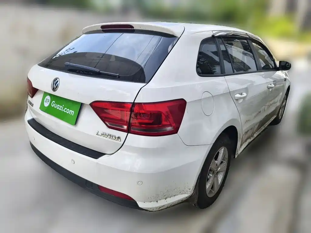 صورة 5 - Volkswagen Lavida Tour