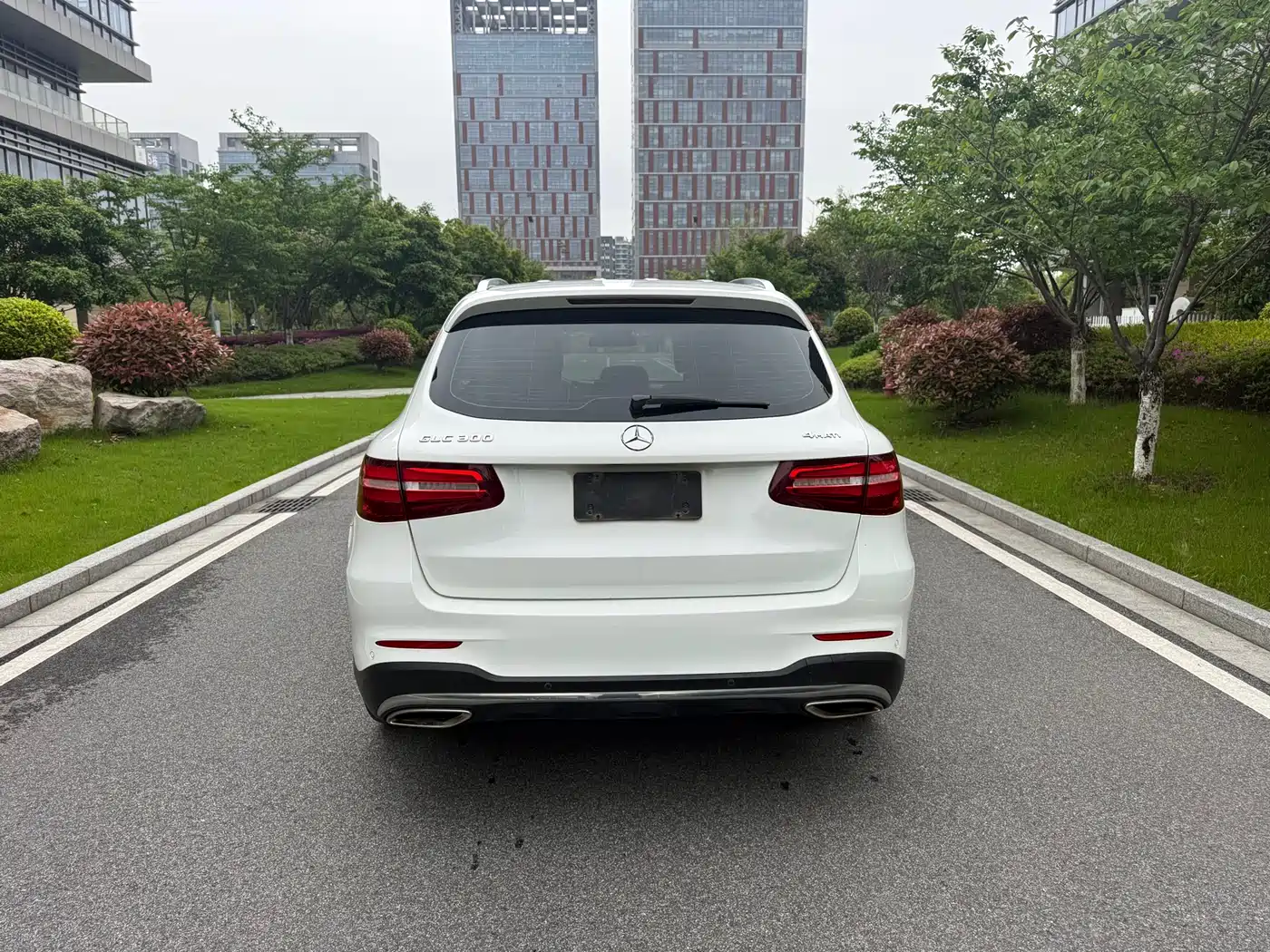 Mercedes-Benz GLC 2018 GLC 300 4MATIC Dynamic фото 6