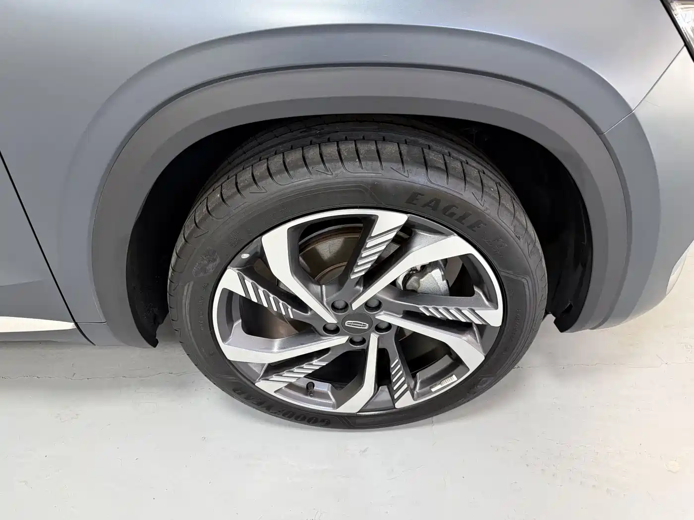 GEELY XINGYUE L