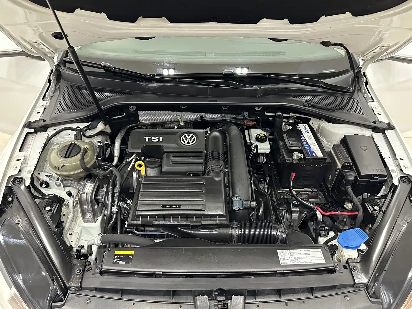 Volkswagen Golf 2016 230TSI Automatic Comfort фото 28