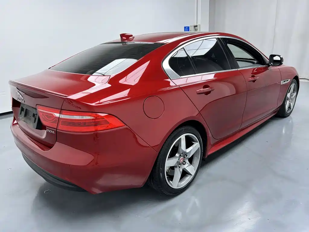 Jaguar XE 2017 2017 2.0T 200PS R-Sport
