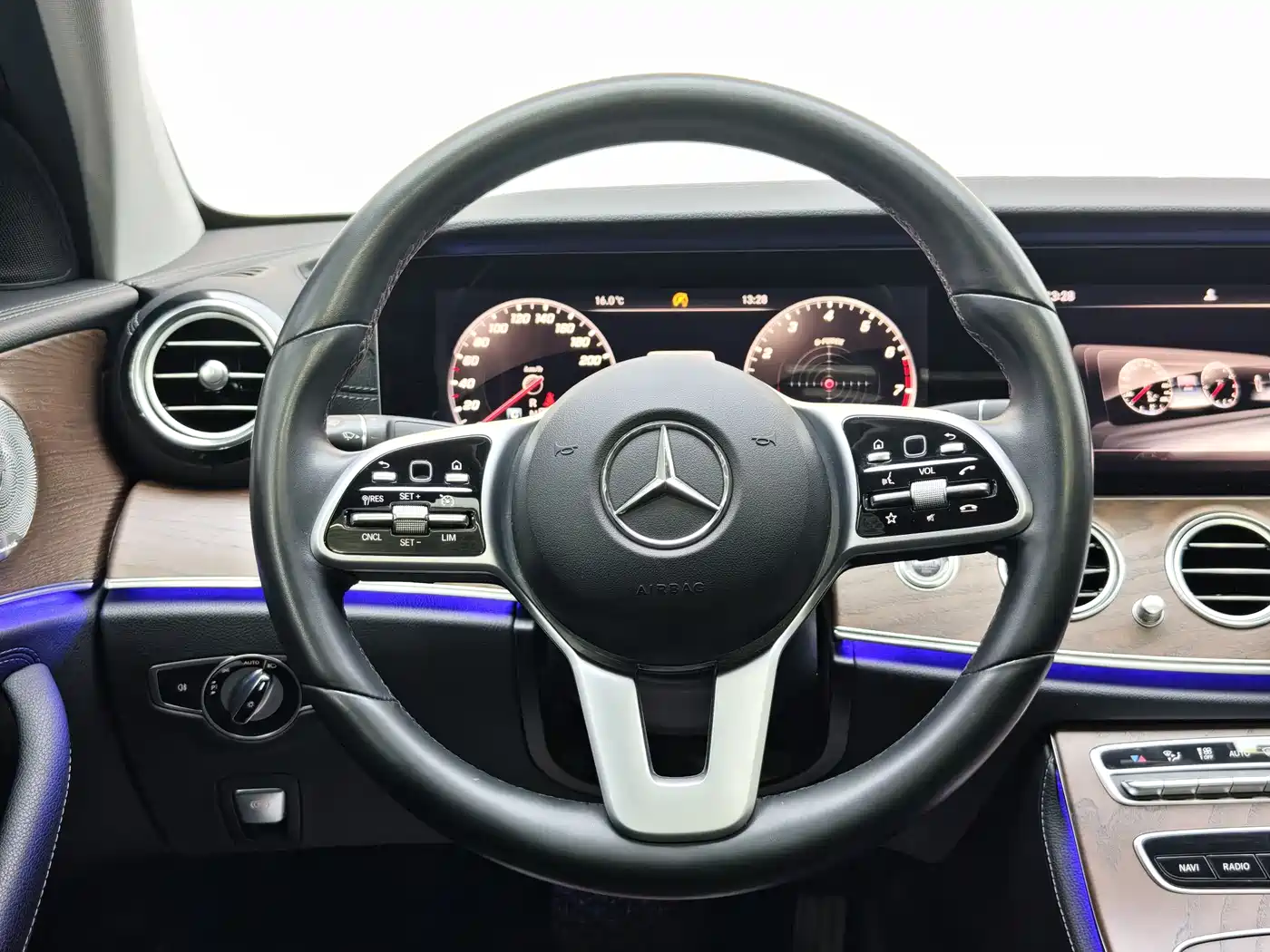 Mercedes-Benz E-Class 2019 Facelift E 300 L Fashion фото 25