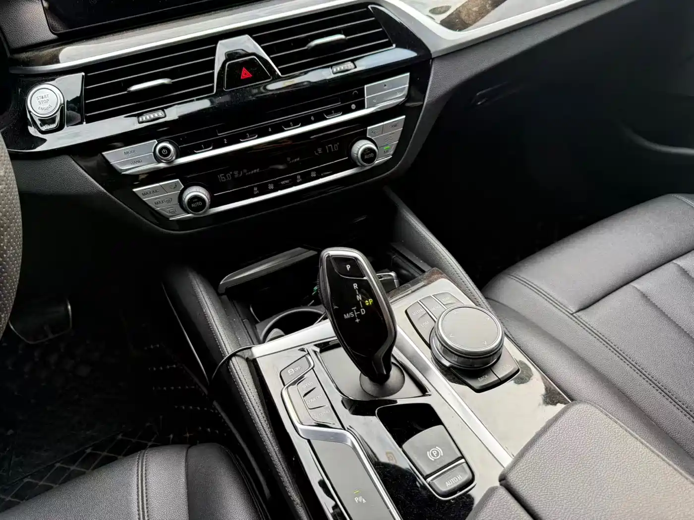BMW 5 Series 2018 525Li M Sport Package фото 8