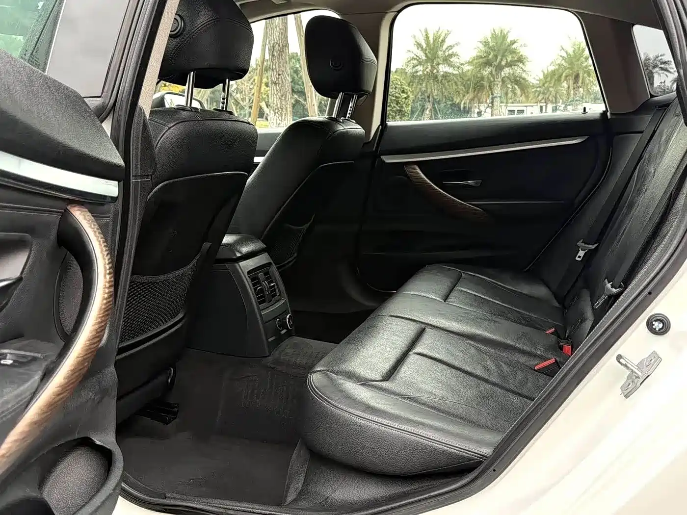 BMW 3 Series GT 2014 328i Design Package фото 11
