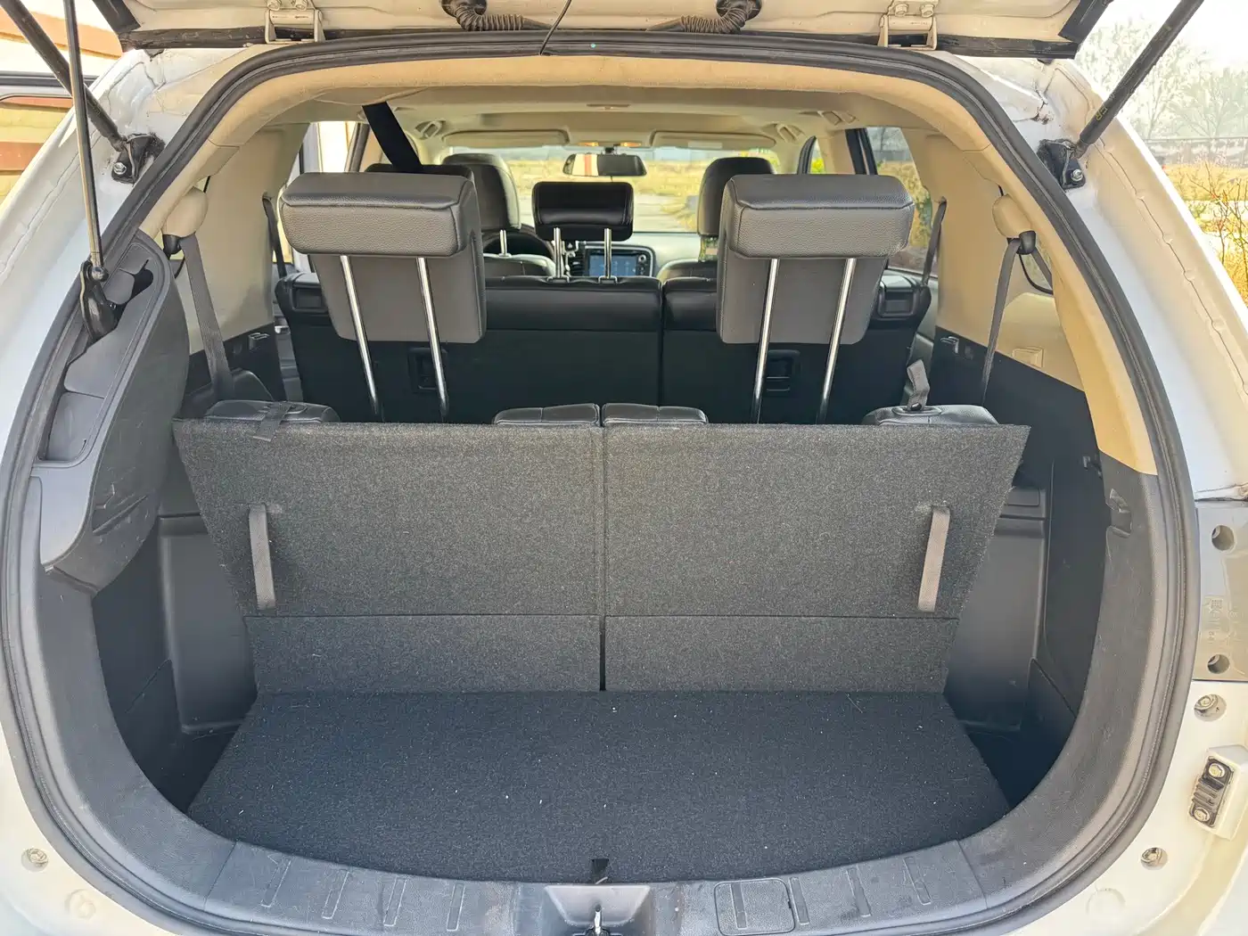Mitsubishi Outlander (Import) 2015 2014 2.4L 4WD Luxury Value Edition 7-seater
