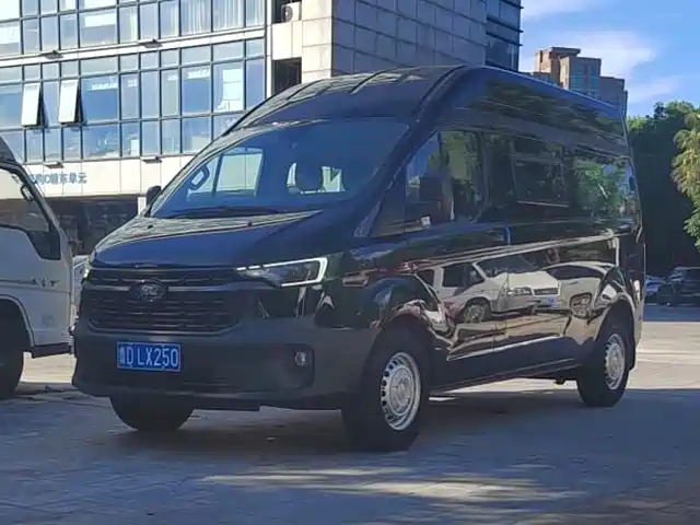  Ford Transit 2023 Model 2.0T Diesel Automatic Multi-purpose Commercial Vehicle Medium Wheelbase Medium Roof 5/6 Seater