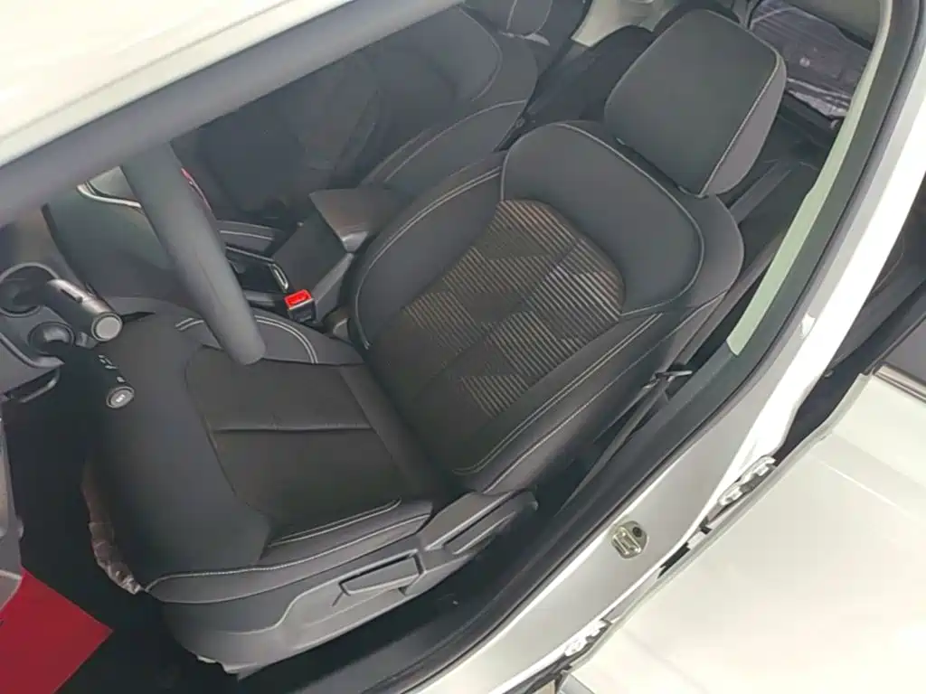 Roewe RX3 2020 2020 1.6L CVT 4G Ultra Comfort Elite