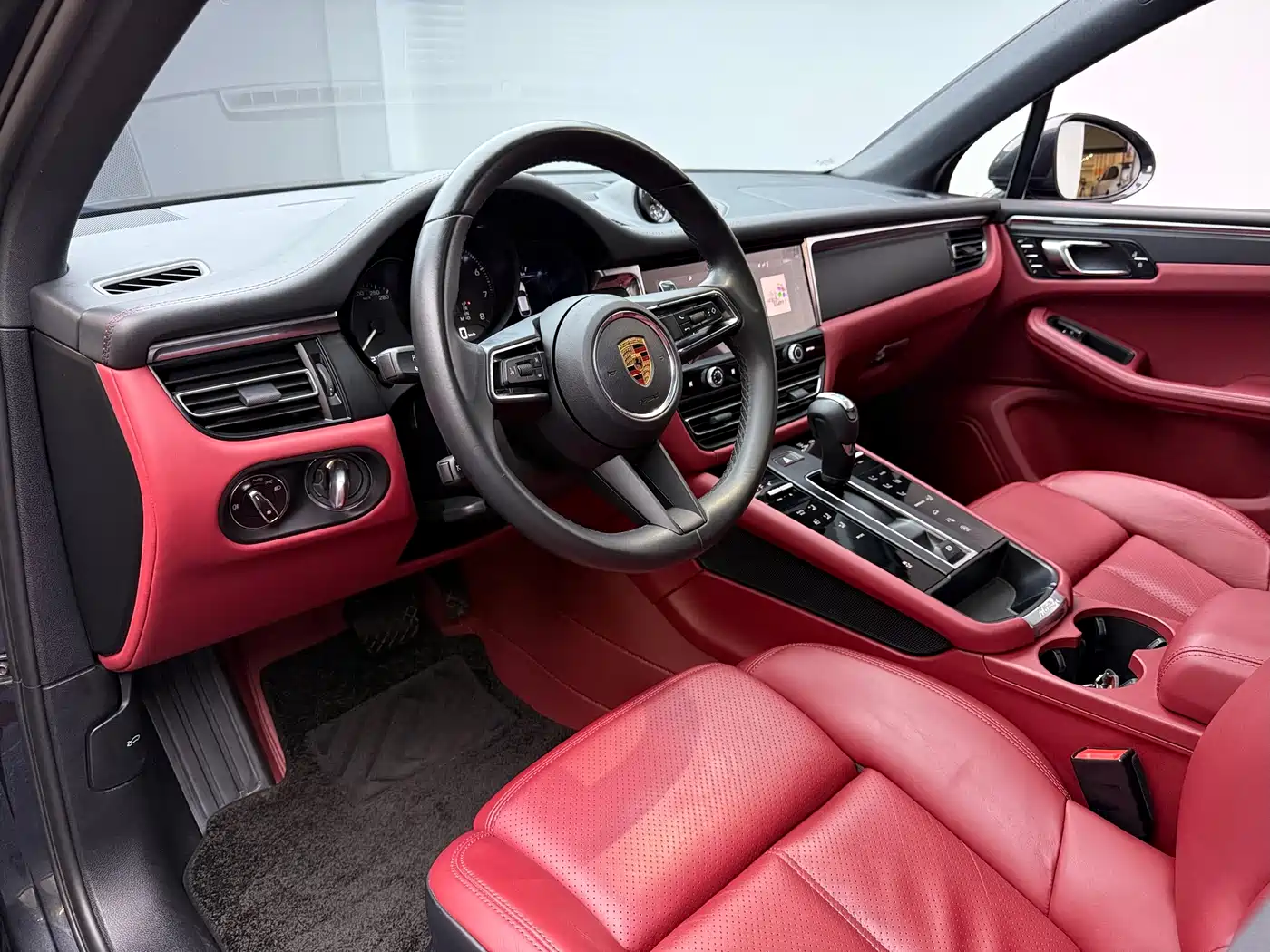 Porsche Macan 2023 Macan 2.0T фото 11