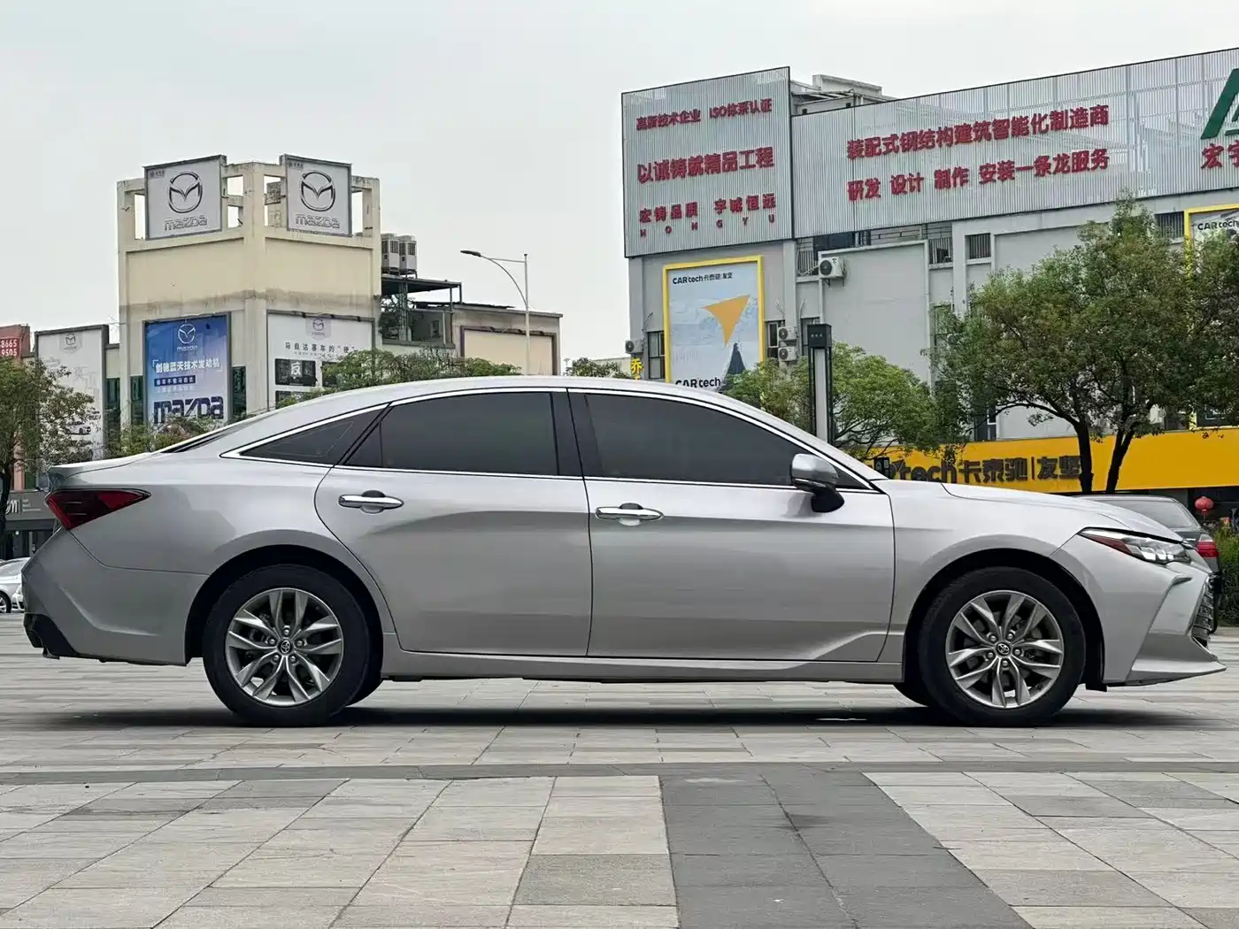 Toyota Avalon 2019 2.0L Luxury Edition (China VI) фото 4