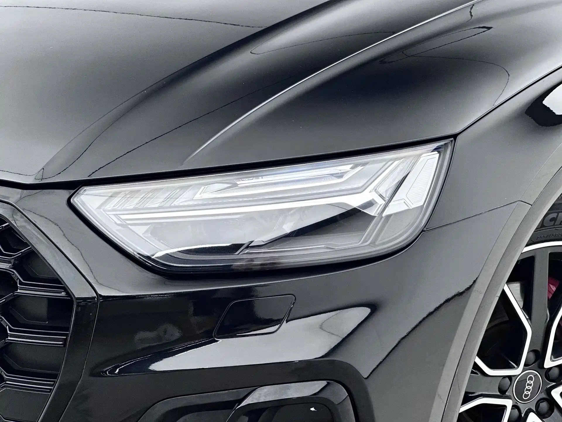 Photo 16 - Audi SQ5