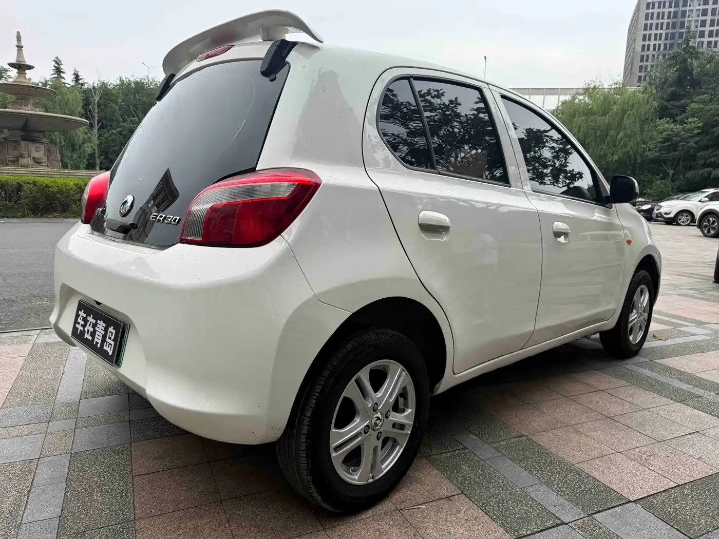 Dongfeng Junfeng ER30 2018 2018 Model Base