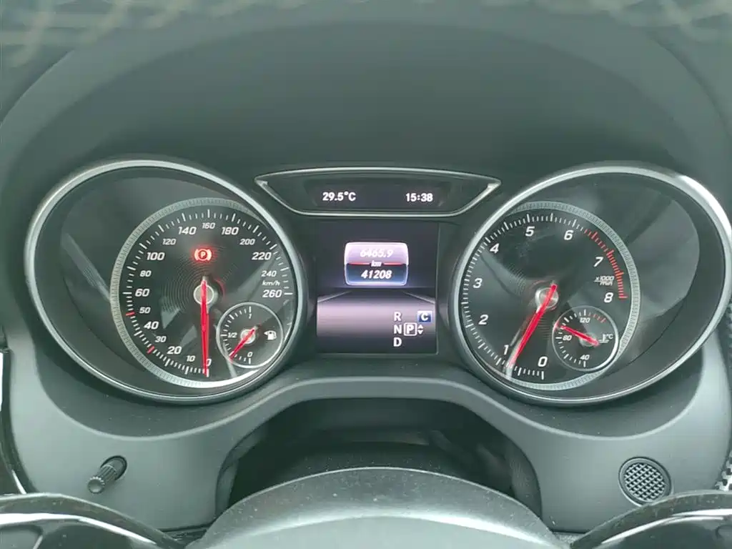 Mercedes-Benz CLA (Import) 2017 Facelift CLA 200 Style фото 12