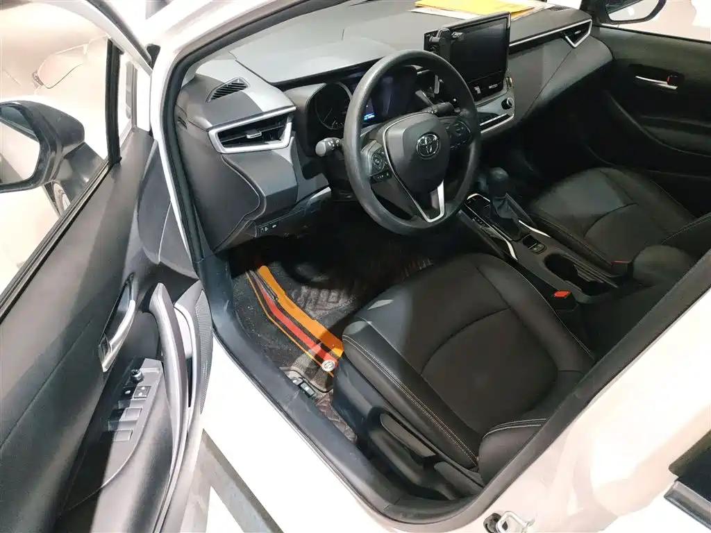 Toyota Corolla 2021 TNGA 1.5L CVT Elite Edition фото 16