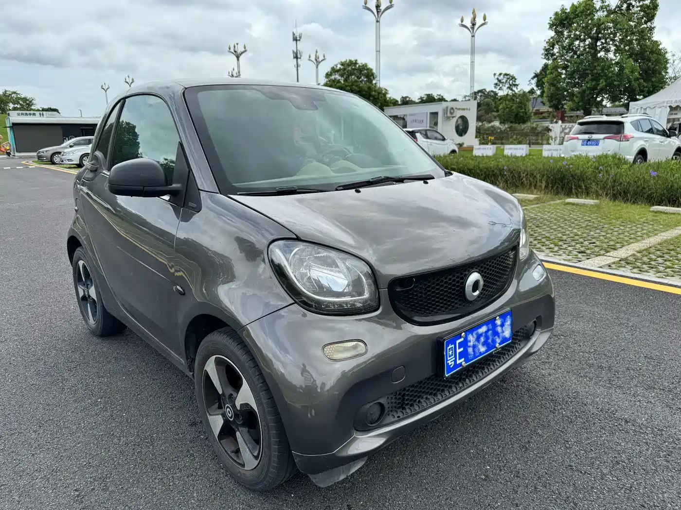 smart fortwo 2018 2018 1.0L 52kW Hardtop Passion Edition China V